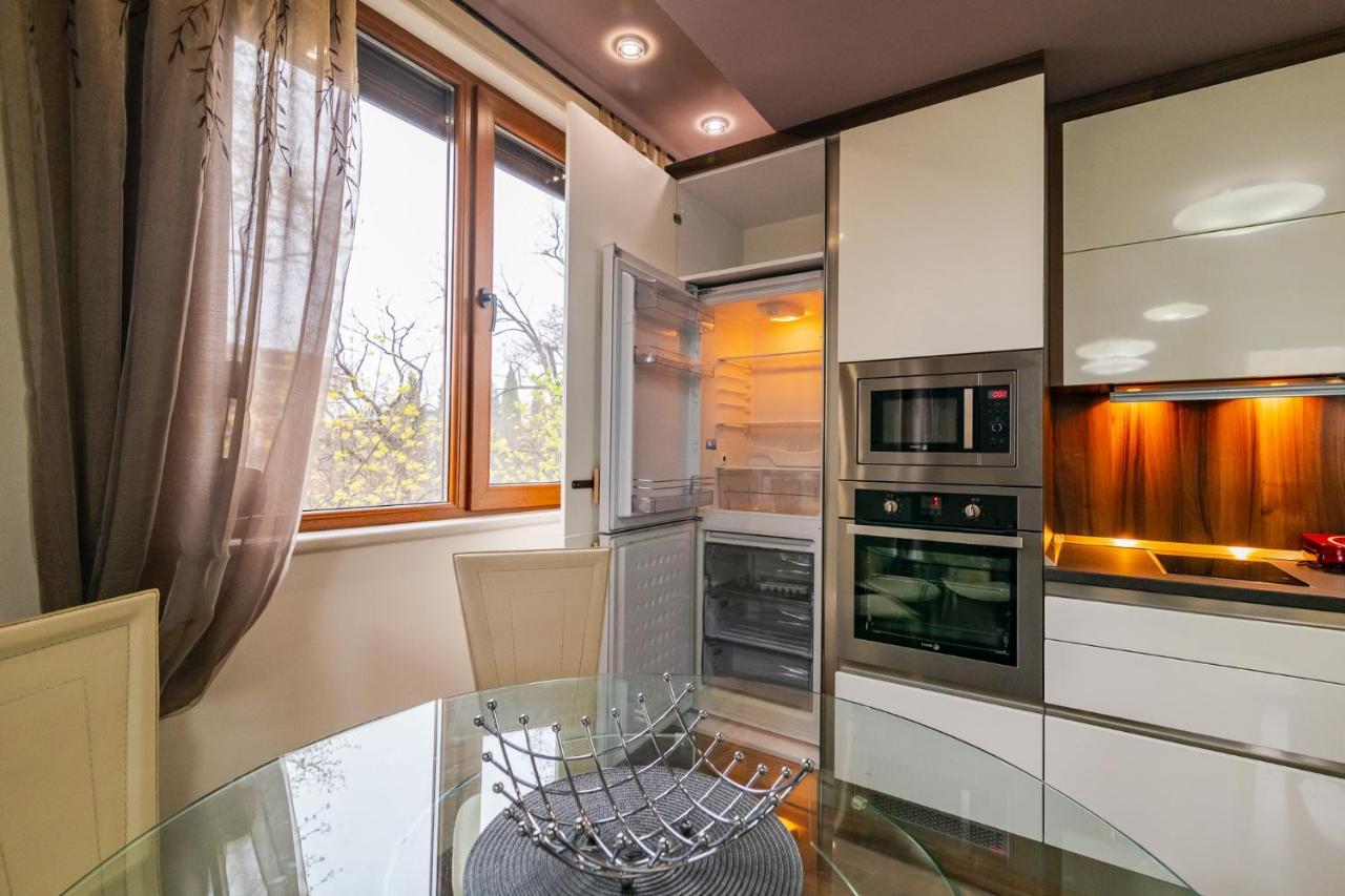 Cosy Luxury Flat In The Centrum- 90sqm - 3 Rooms. Apartament Warna
